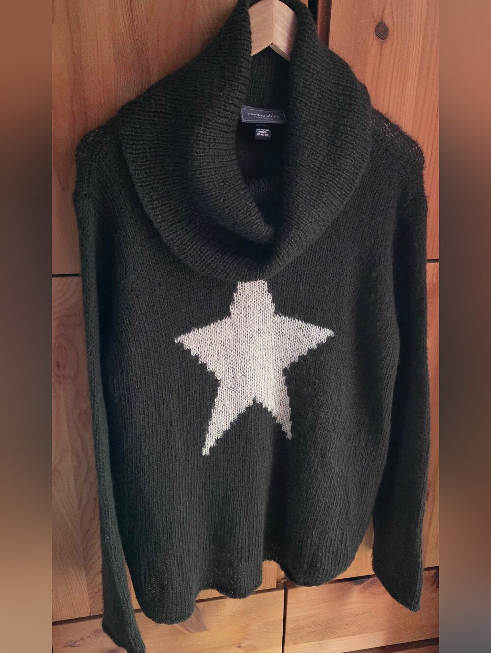 Wooden Ships By Paula Bendia Women's Dark Green Star Front Cowl Neck Sweater M/L